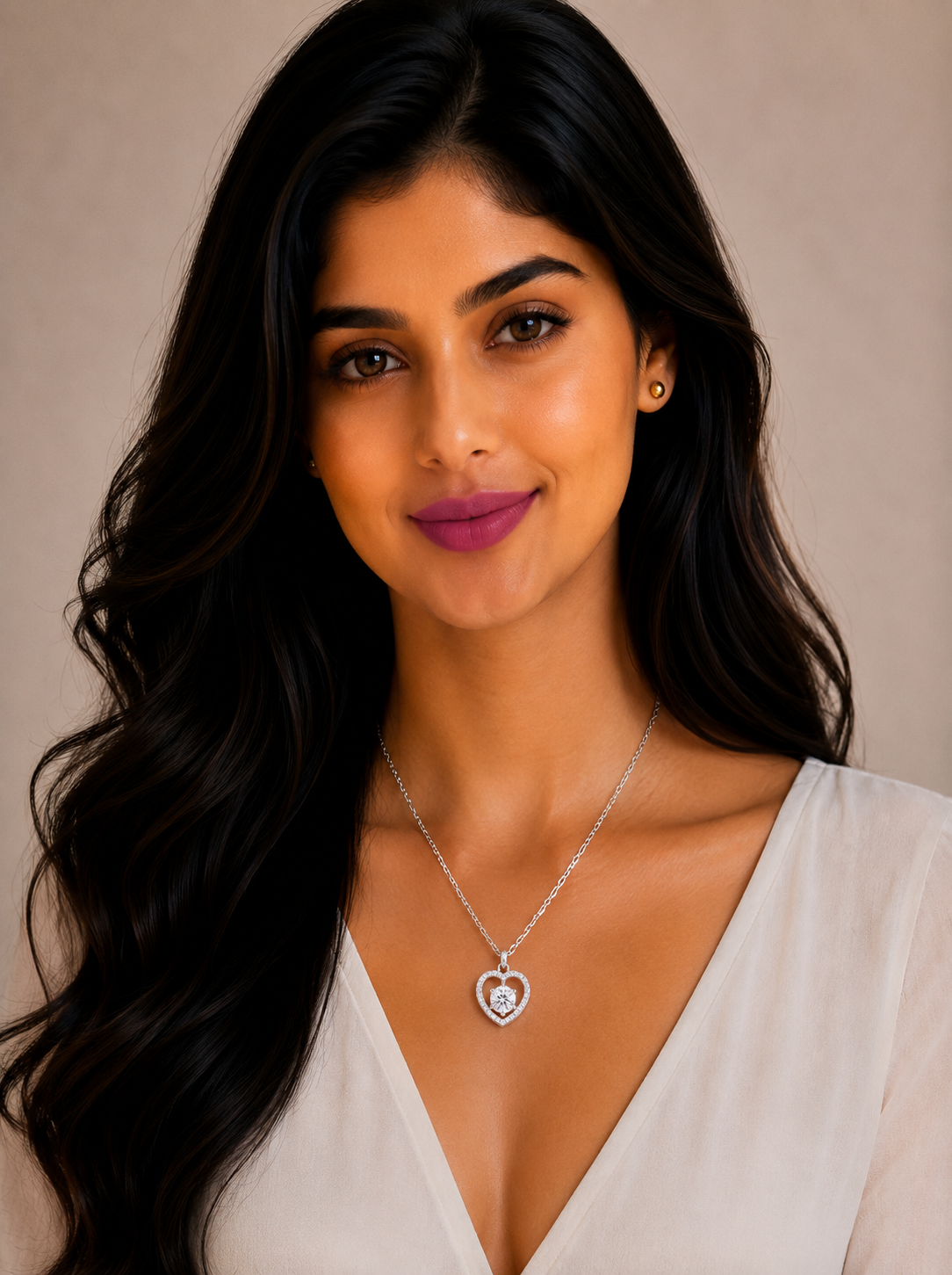Damnstyle Anti-Tarnish Crystal Heart Halo Pendant