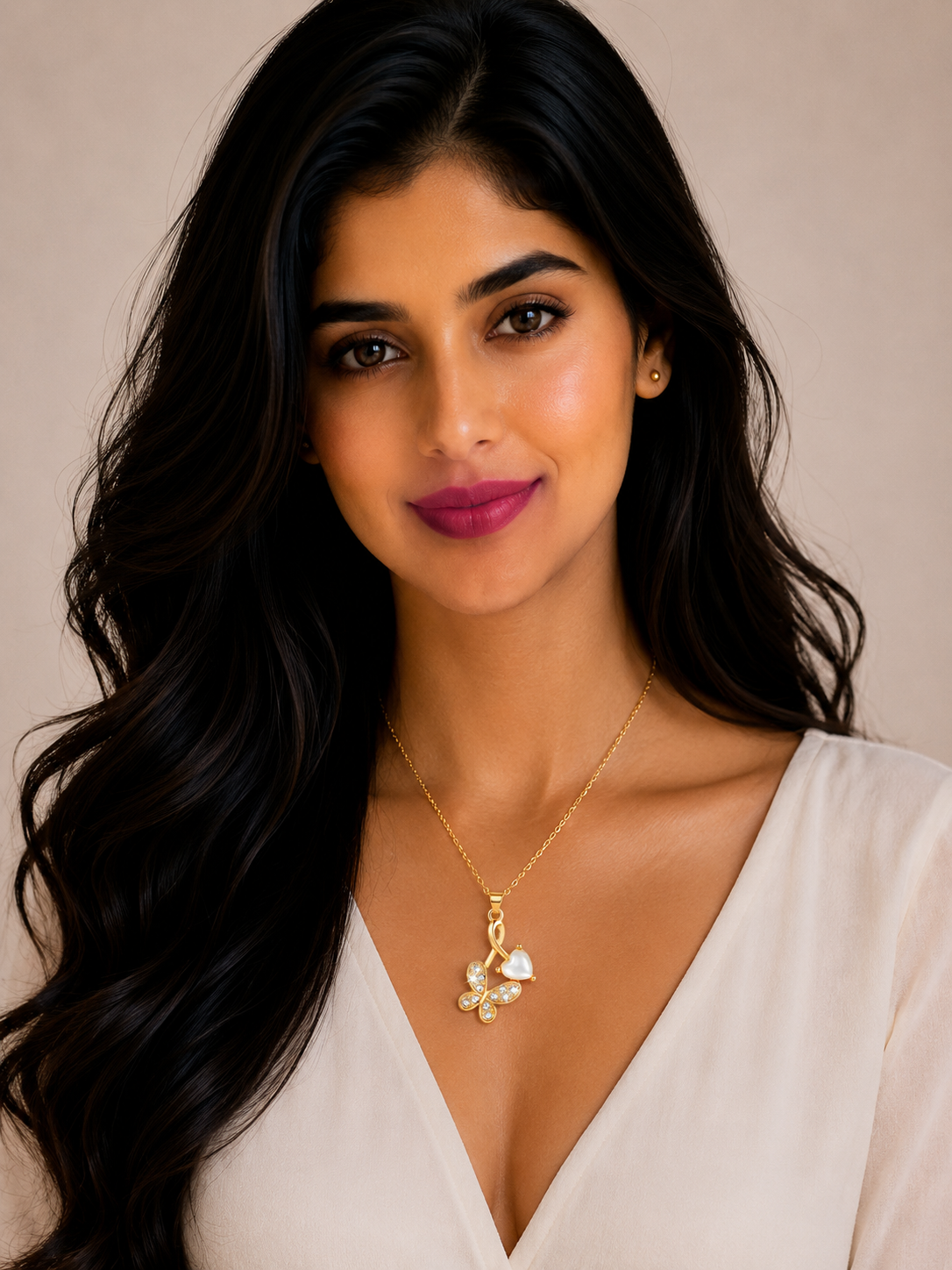 Damnstyle Anti-Tarnish Butterfly Pendant With Monalisa Stone