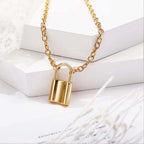 Damnstyle Necklace Anti-Tarnish Emerald Snake Pendant
