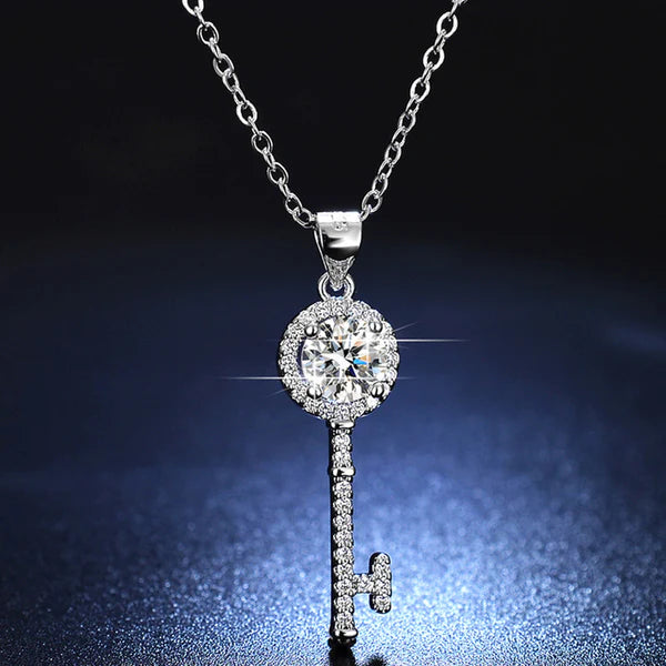 Damnstyle Silver-Plated Anti-Tarnish Crystal Studded Key Pendant